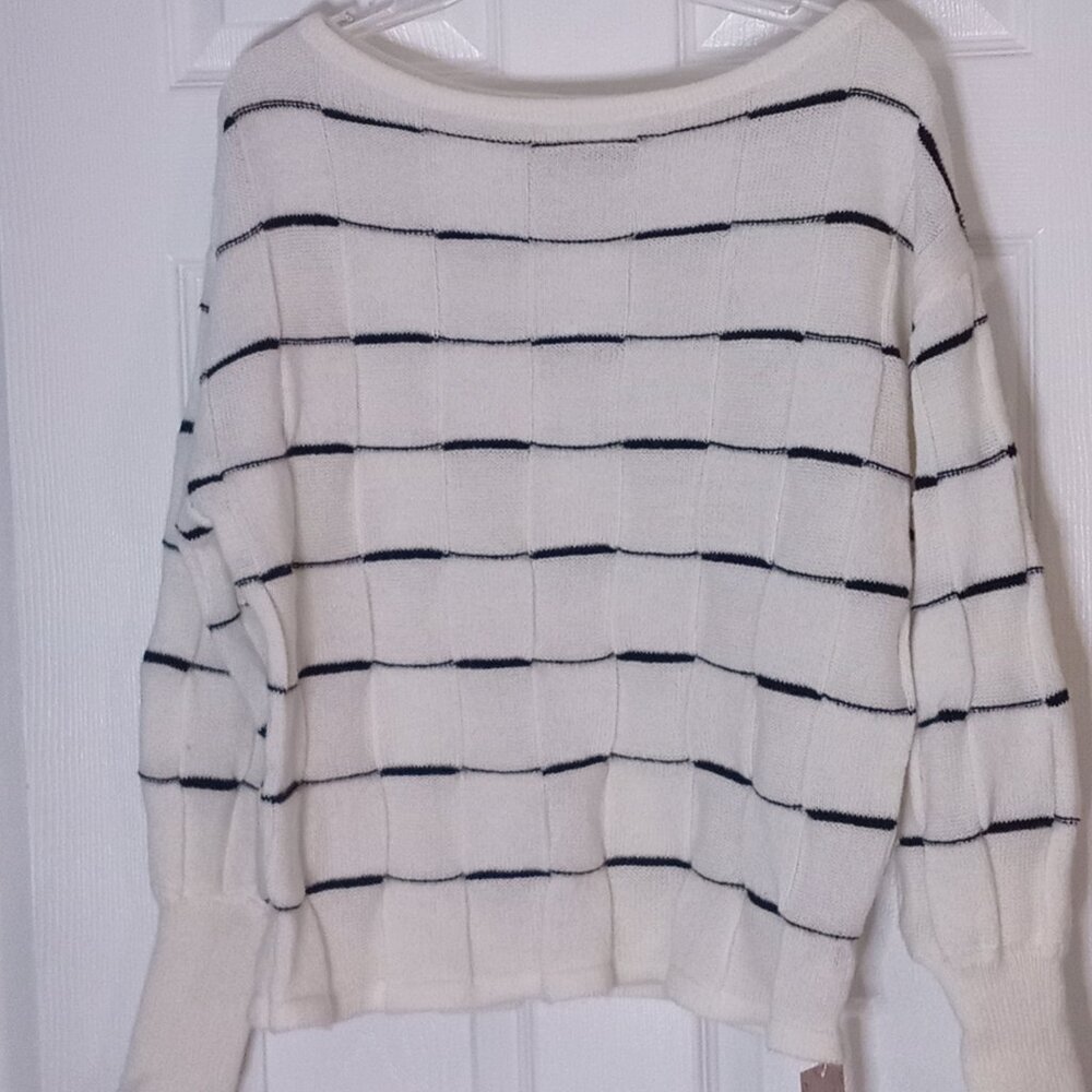 Women’s Ivory Black Stripe Knit Sweater NWT